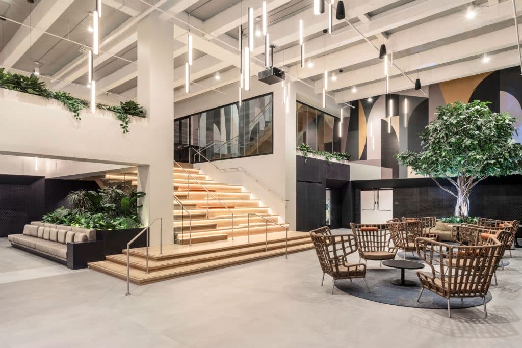 Come home to 100,000 square feet of amenities.